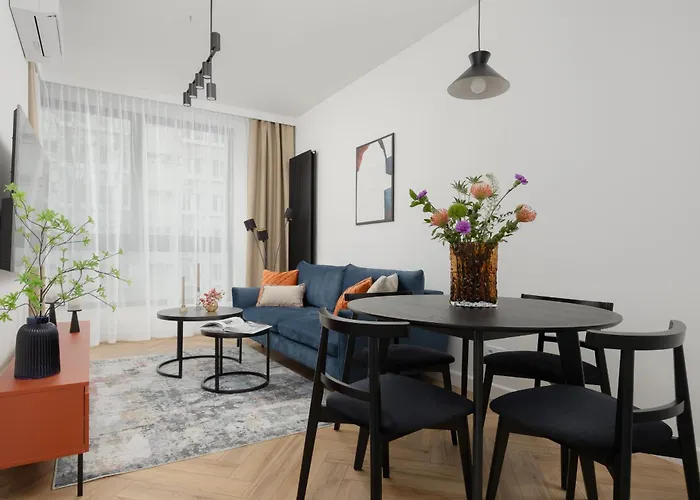 Elegant Apartment In The Heart Of The Capital By Renters Prestige